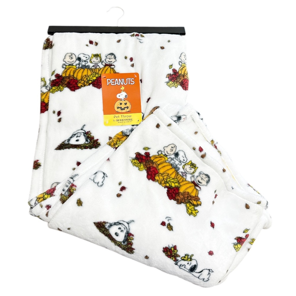NEW Berkshire PEANUTS SNOOPY FALL/THANKSGIVING Throw 60” x 70”